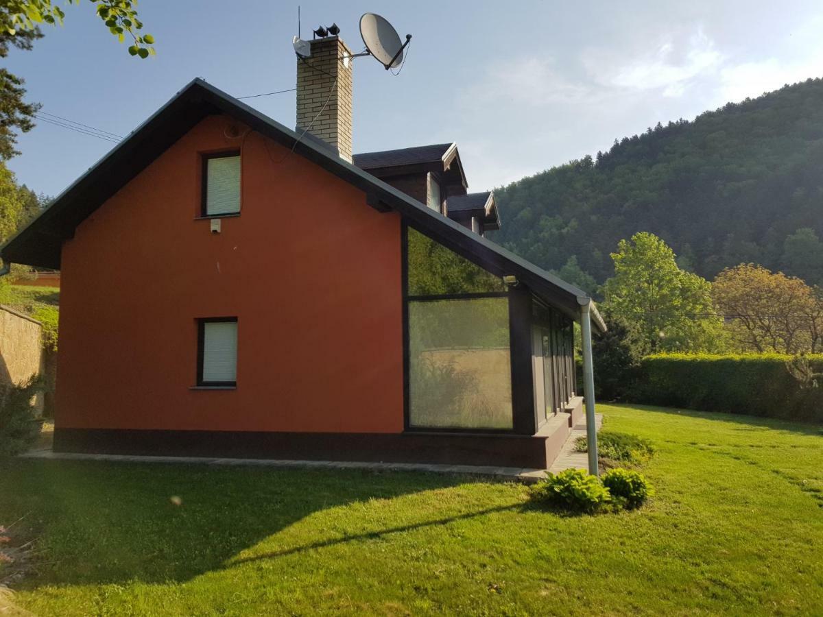 Garden View Villa Drienica Luaran gambar